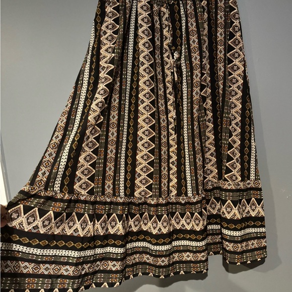 SHEIN Black and White A-line Maxi Skirt Pleated Casual - Picture 3 of 8